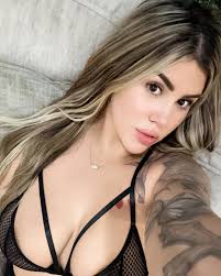 My blonde era might be coming to an end 💛✨