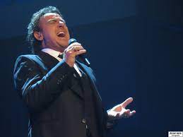 Marco borsato groeit in de jaren negentig uit tot de populairste zanger van nederland. Marco Borsato Fansite Community Facebook
