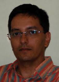 Professor » Renato Tocantins Sampaio » Escola de Música » Departamento de  instrumentos e canto » Somos UFMG