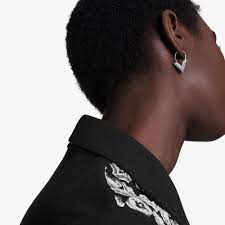Essential V Hoop Earrings S00 Acessorios Louis Vuitton