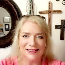 Christy Dorr's Instagram, Twitter & Facebook