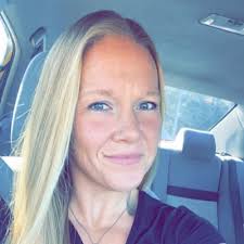 Ashley Castille's Instagram, Twitter & Facebook