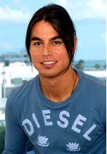 Julio José Iglesias actuará en la fiesta de Santa Ana de Naves el día 26 de  julio