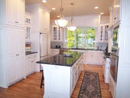 Classic kitchen cabinets are the unpainted canvas of kitchen design. Classic Kitchen Cabinets Pictures Ideas Tips From Hgtv Hgtv