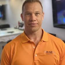 LUIS VIVAS HAIR STUDIO