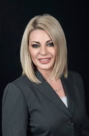 Danielle Casey's Instagram, Twitter & Facebook