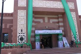 جامعة طيبة جامعة حكومية سعودية، تقع في المدينة المنورة، تأسست في 2003 م بعد دمج فرعي جامعتي الإمام محمد بن سعود الإسلامية وجامعة الملك عبد العزيز، وتم تسمية الجامعة بهذا الاسم تيمنًا بأحد الأسماء التي. Ø´Ø·Ø± Ø§Ù„Ø·Ø§Ù„Ø¨Ø§Øª Ø¨Ø¬Ø§Ù…Ø¹Ø© Ø·ÙŠØ¨Ø© ÙŠØ­ØªÙÙŠ Ø¨Ø°ÙƒØ±Ù‰ Ø§Ù„ÙŠÙˆÙ… Ø§Ù„ÙˆØ·Ù†ÙŠ Ø§Ù„Ù…Ø¬ÙŠØ¯ ØµØ­ÙŠÙØ© ØµØ¯Ù‰ Ø§Ù„Ø­Ø¬Ø§Ø² Ø§Ù„Ø§Ù„ÙƒØªØ±ÙˆÙ†ÙŠØ©