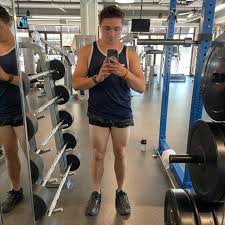 Swipe to see the leg gains! ➡️ Putting an END to the chicken legs 🍗 This  change is freaking huge for me for a few reasons: 1️⃣ Leg days are so tough…