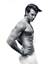 Hrithik Roshan One Of The Best Actors In Indian Cinema Hrithik Roshan Hairstyle Hrithik Roshan Body