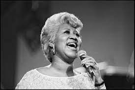 Artista a murit în locuința ei din detroit, fiind răpusă de un cancer pancreatic avansat. Aretha Franklin A Murit La 76 De Ani Aretha Franklin Concert World Music