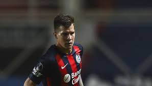 Según pudo saber doble amarilla, la negociación. Nicolas Reniero Es La Quinta Y Ultima Incorporacion De Racing Diario Democracia