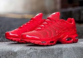 The Nike Air Max Plus In Blazing Hot Red Sneakernews Com All Red Nike Shoes Red Nike Shoes Nike Air Max