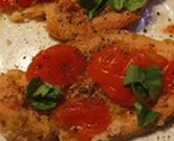 Una più asciutta che prevede il pane raffermo inzuppato nell'acqua, che ricorda la panzanella toscana ed una che somiglia più ad una zuppa aggiungete anche un pizzico di sale 10 ed emulsionate il tutto con una frusta 11. Acquasale Ricette Regionali