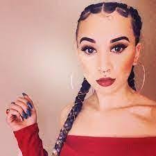 Alysha Gilbert's Instagram, Twitter & Facebook