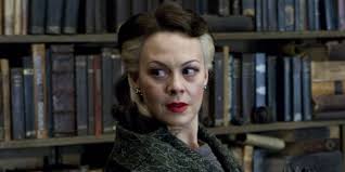 The talented british actress, who starred as peaky blinders matriarch aunt polly and as clair dowar in the 2012 james bond film. L1d1 Ryakx Ukm