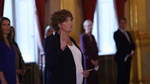 Issue d'un partie écologiste elle devient ministre de la fonction publique et des entreprises publiques en belgique. Petra De Sutter Belgien Hat Erstmals Transfrau Als Vize Ministerprasidentin Stern De