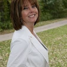 Leanne Chambliss's Instagram, Twitter & Facebook