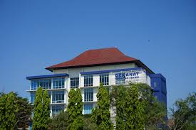 After that, undip has to get the position of ui (universitas indonesia) in national rank. File Dekanat Ft Undip Jpg Wikipedia