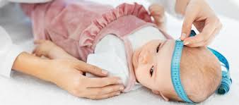 Wann geschwisterkinder über die zweite schwangerschaft informiert werden sollten, hängt vom alter der kinder ab. Kopfumfang Baby Grosse Nach Alter Mit Tabelle Pampers