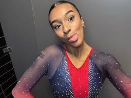 50 days until we rep 💛💙❤️