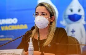 A pfizer tem defendido uma terceira dose da vacina para combater a variante delta, tendo já feito o pedido para a poder administrar nos estados unidos da américa. Lncbw2inaxunhm