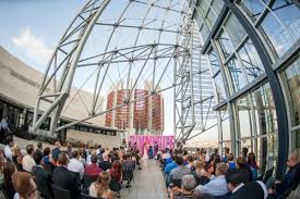 Shaped like a ship, much as many buildings downtown are, this library is a marvel of steel, concrete and glass. Pin On Katie Joe S San Diego Library Wedding