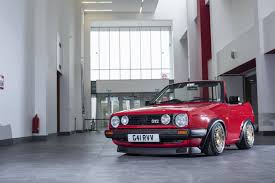 All approved garages' repair specialists / technicians have full access to a comprehensive training programme, as well as the latest diagnostic equipment, and are qualified to work on all volkswagen models. British Garage Converts Volkswagen Golf 2 Gti To Very Short Wheelbase Cabrio Autoevolution