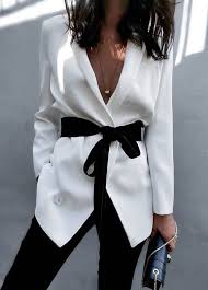 The Sag Harbor Home Of Mona Nerenberg And Lisa Bynon As Featured In Elle Decor Cy Twombly Le Catch William Mclur Fashion How To Look Classy Street Style