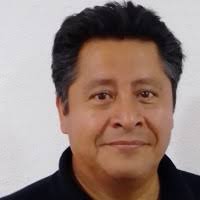 50+ perfiles de «Efren Peña»