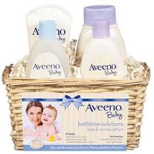 This gentle wash with active naturals colloidal oatmeal cleanses make bath time more soothing for your baby, try aveeno baby eczema care wash for softer, smoother looking skin. Aveeno Baby Mommy Me Daily Bathtime Solutions Gift Set 4 Items Walmart Com In 2021 Baby Bath Time Aveeno Baby Gift Set