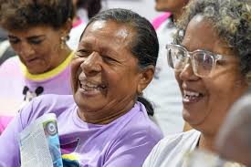 Un encuentro lleno de compromiso! Qué emoción compartir con ustedes los  momentos vividos en el encuentro con los Defensores y Defensoras Comunales  de las mujeres del Estado #Aragua. Entre alegría y sonrisas,