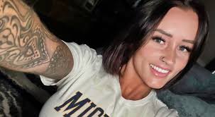 Jaw-Dropping Michigan Wolverines Fan Breaks The Internet With Her Seductive  Bedroom Selfie In Tight White T-Shirt On Gameday READ MORE:  https://www.totalprosports.com/ncaa/photo-jaw-dropping-michigan-wolverines-fan-breaks-the-internet-with-her  ...