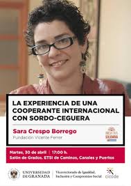 La cooperante sordociega Sara Crespo visita la UGR en su gira por España