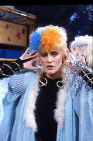 Donatella rettore (castelfranco veneto, 8 luglio 1953) è una cantante, paroliera e attrice italiana. Donatella Rettore E Il Suo Cobra