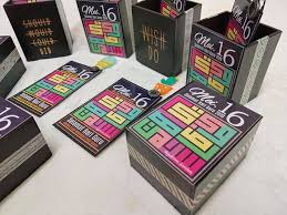 Ada juga yang membagikan cerita pengalamannya tentang sosok guru pada masa sekolah, seperti yang dituliskan oleh akun. Tempahan Hadiah Hari Guru Tahun 2019 Kini Sudah Di Buka