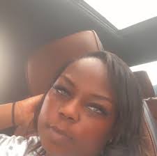 Erma Mays's Instagram, Twitter & Facebook