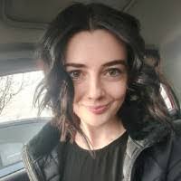 Holly Lehr's Instagram, Twitter & Facebook