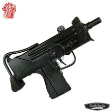 The model 6 was an american submachine gun designed by gordon ingram and produced by the police ordnance company. Machine Pistol Mac 11 Designed By G Ingram U S A 1972 Non Firing Replica