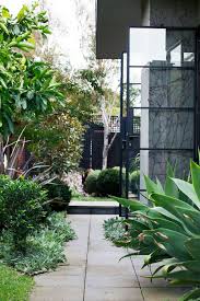A Multi Functional Family Garden Melbourne Garden Family Garden City Garden