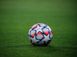 This was a meeting between last year's finalists and they both contributed in a hugely entertaining game that in itself. Rassismus Eklat In Champions League Paris Saint Germain Gegen Istanbul Basaksehir Abgebrochen