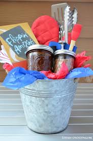Celebrate father's day with a thoughtful gift for the dad in your life. 29 Diy Father S Day Gift Baskets Homemade Ideas For Gift Baskets For Dad