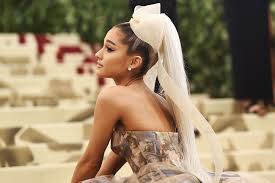 Ariana grande has wed her boyfriend of 16 months dalton gomez. Ariana Grande S Giant Engagement Surprise Gets The Giant Diamond Ring It Deserves Vanity Fair