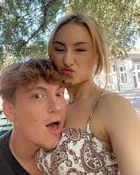 Leon Chiasson's Instagram, Twitter & Facebook