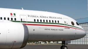 Cobarde atentado terrorista al helicóptero presidencial , en contra del presidente de imágenes de impactos recibió el helicóptero de la fac al servicio de la presidencia de la republica de colombia. Gobierno De Mexico Da Recorrido Por Avion Presidencial Y Anuncia 2 Posibles Compradores Video Cnn