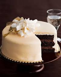 Plaza Sweets Ivory Gold Gateau For 10 People Gourmet Desserts Old Fashioned Chocolate Cake Desserts