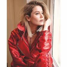 In 2006, at the beauty competition miss mediterranean in antalya she was chosen as mediterranean's beauty. Burcu Biricik Hello Magazine Pictorial Turkey 13 February 2019 Turkish Women Beautiful Turkish Men Turkish Actors