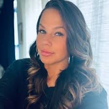 Shantel Wells's Instagram, Twitter & Facebook