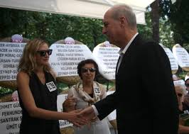 Search public records for nilufer. Usta Ekonomist Gungor Uras Son Yolculuguna Ugurlandi Son Dakika