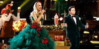 I wanna thank you, baby. Gwen Stefani And Carter Rubin Perform You Make It Feel Like Christmas