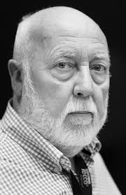 GRAHAM HODGKISS MPAGB ARPS AFIAP APAGB